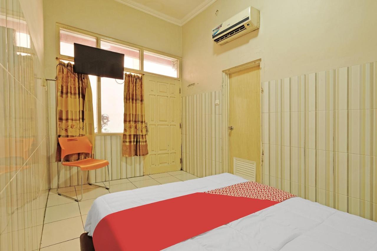 Oyo 91453 Hotel Srikandi Gejayan Maguwo Esterno foto
