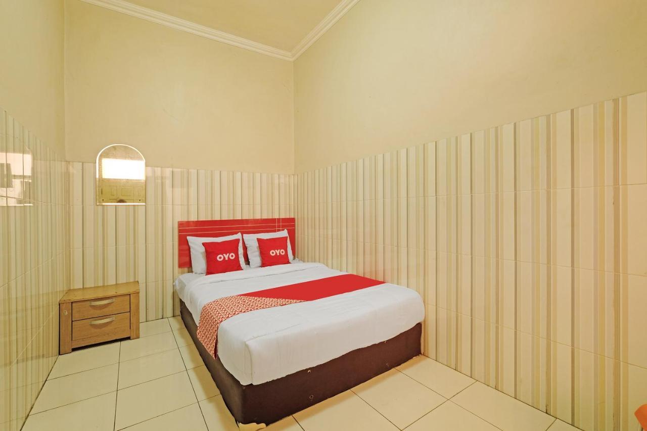 Oyo 91453 Hotel Srikandi Gejayan Maguwo Esterno foto