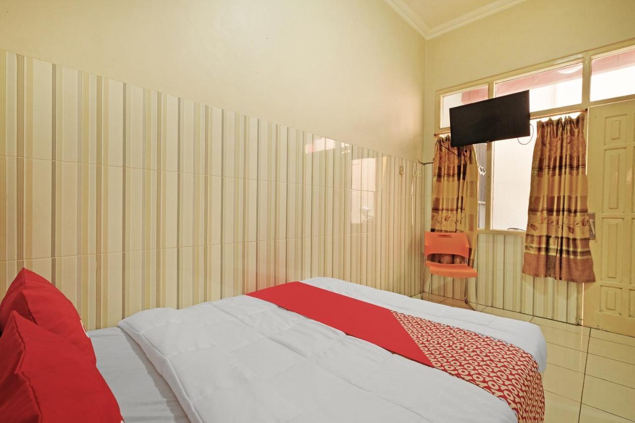 Oyo 91453 Hotel Srikandi Gejayan Maguwo Esterno foto